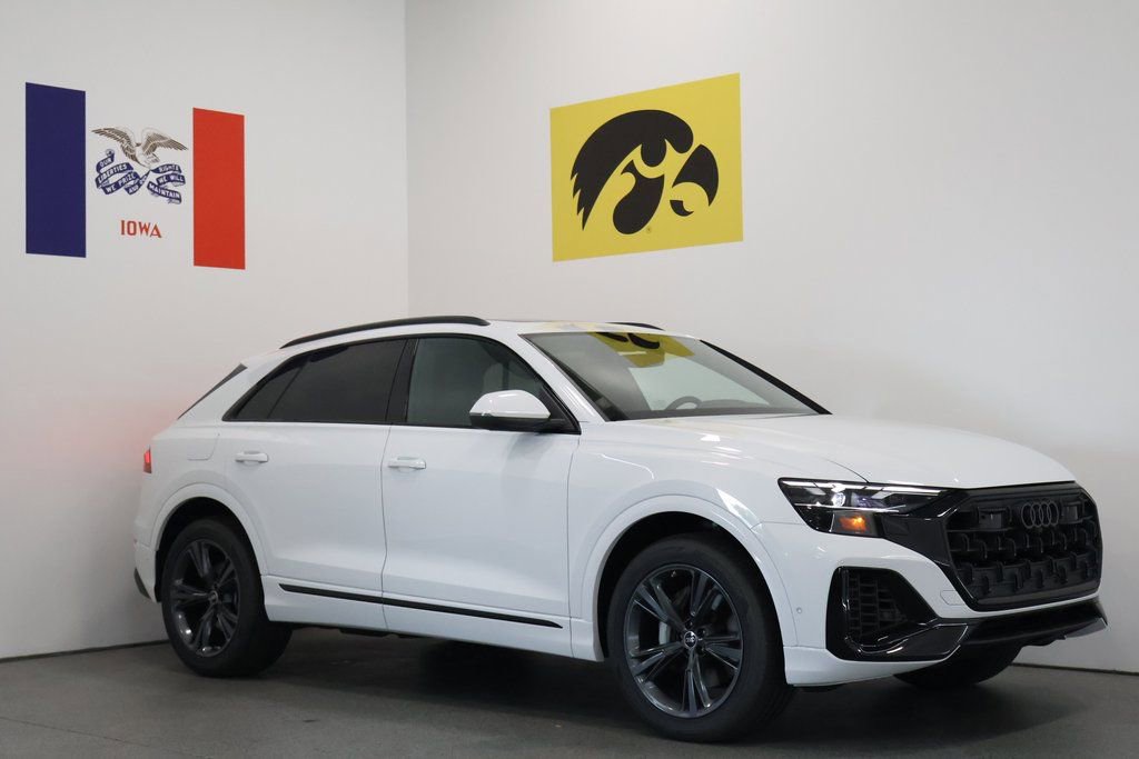 New 2026 Audi Q8 Premium image 1