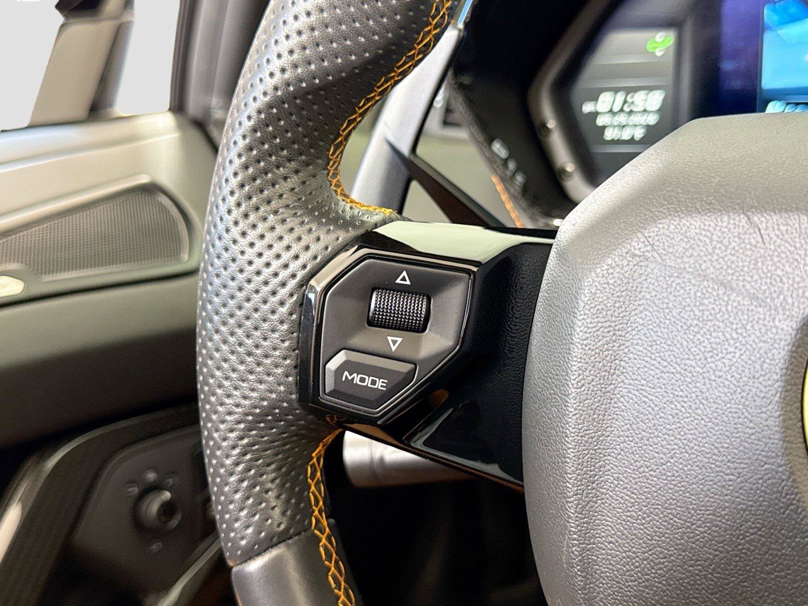 Used 2019 Lamborghini Aventador S AWD/4WD image 22