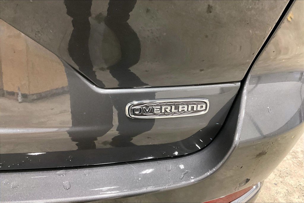 Used 2022 Jeep Grand Cherokee Overland AWD/4WD image 25