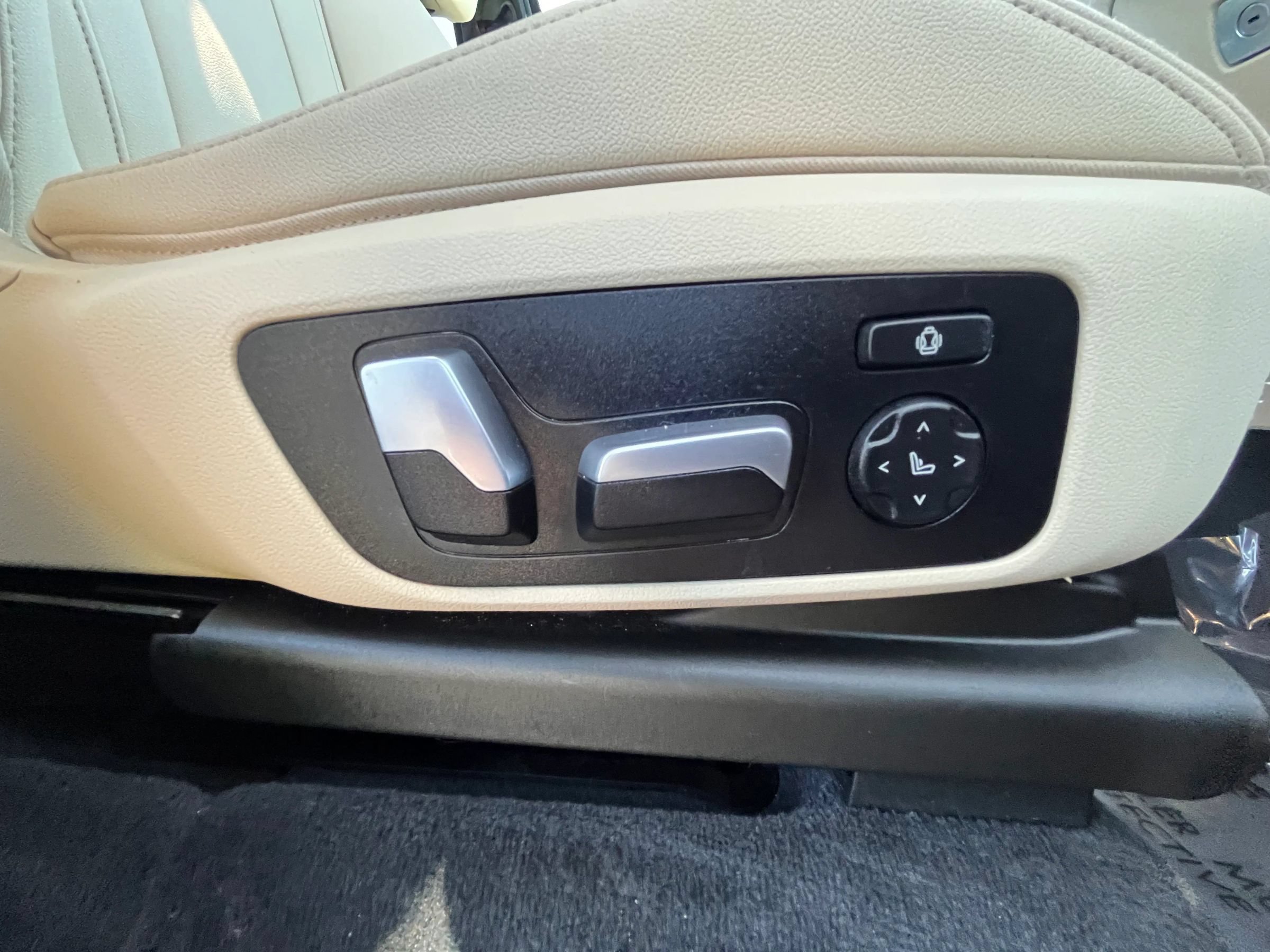 Used 2018 BMW X3 xDrive30i AWD/4WD image 14