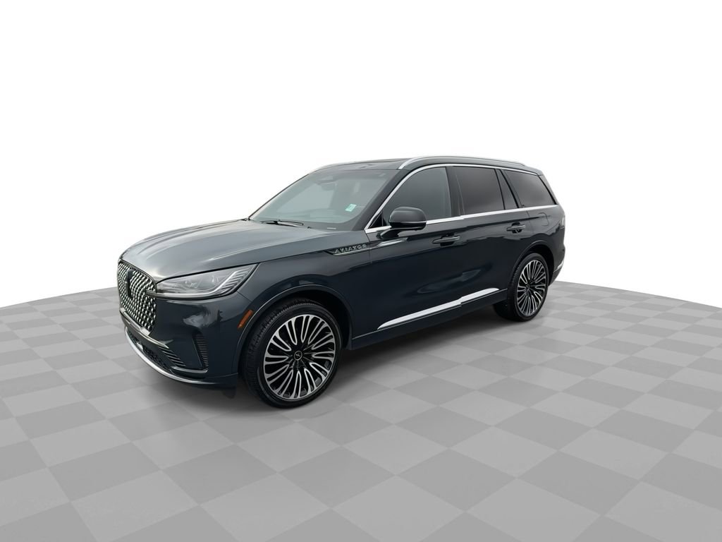 Used 2025 Lincoln Aviator Black Label image 4
