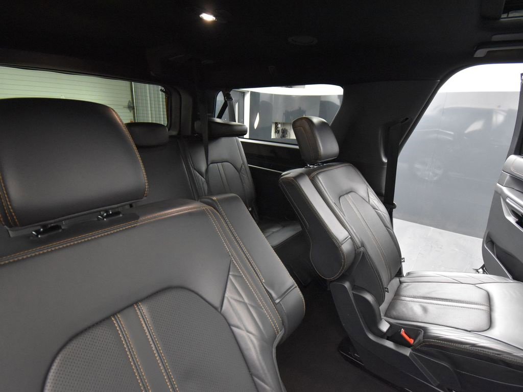 Certified 2024 Ford Expedition Max Platinum image 19