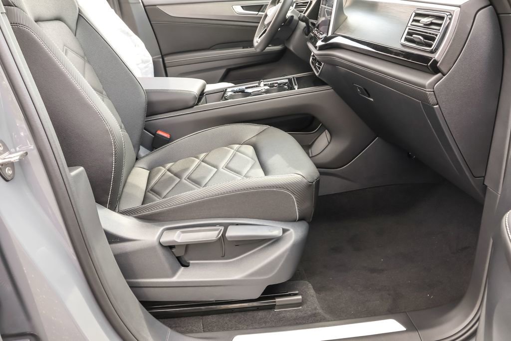 New 2026 Volkswagen Atlas Cross Sport SE AWD/4WD image 41