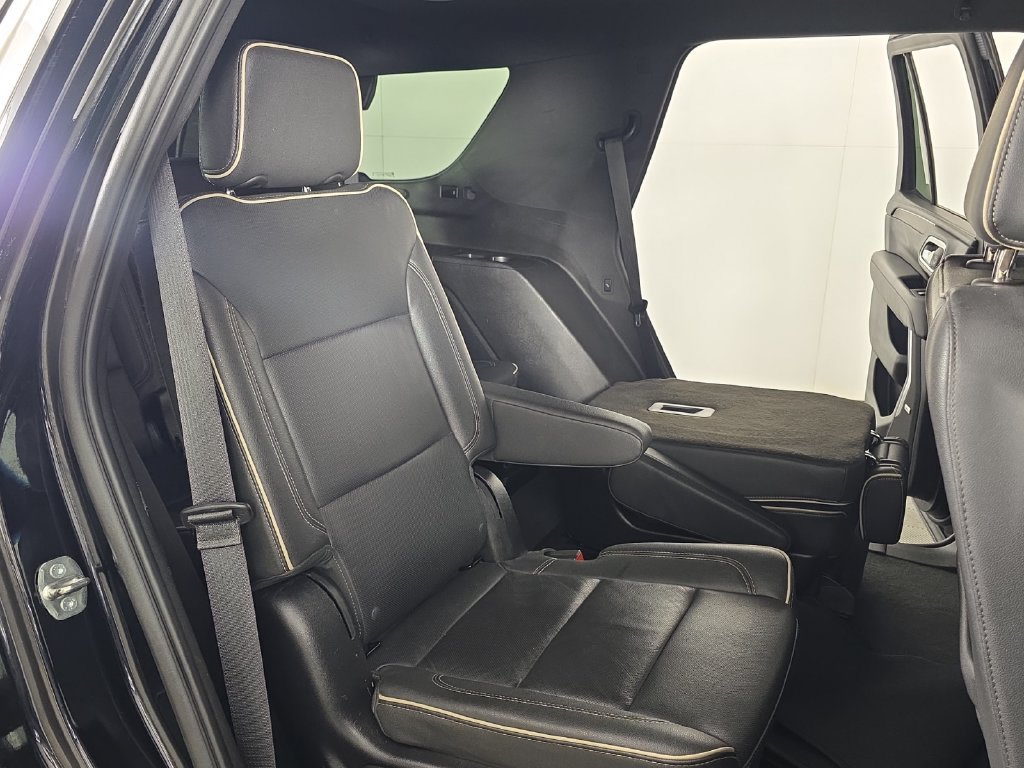 Used 2024 Chevrolet Tahoe Premier AWD/4WD image 29