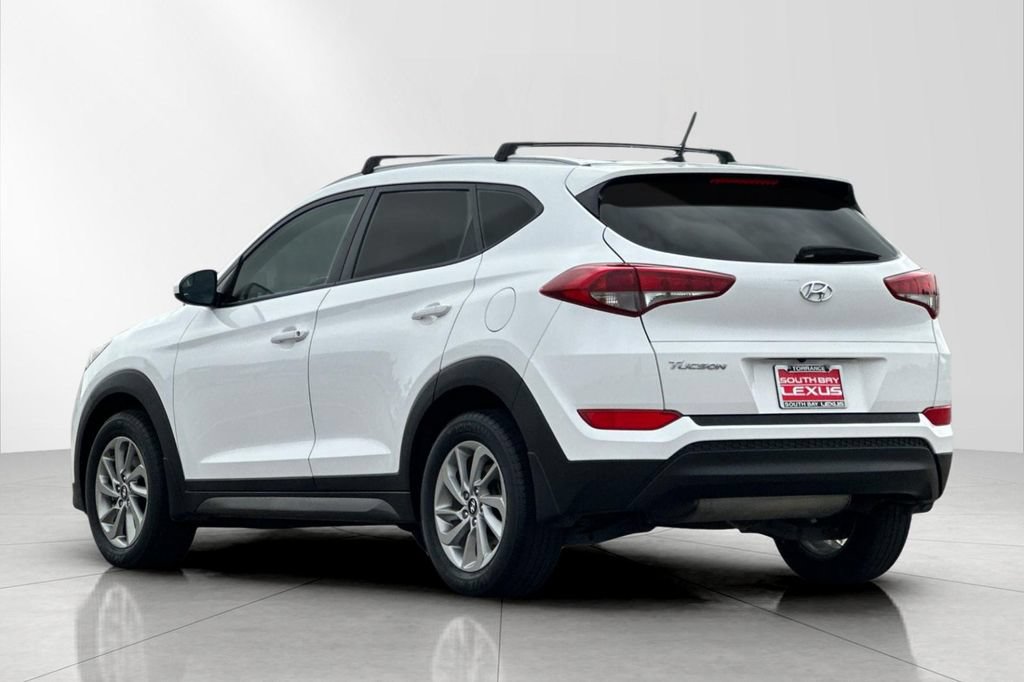Used 2016 Hyundai Tucson SE w/ Option Group 02 FWD image 4