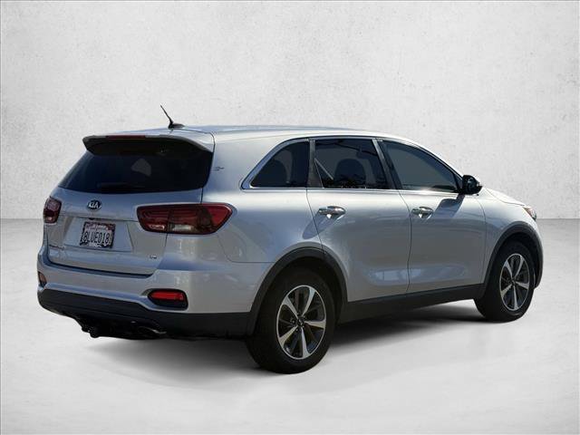 Used 2020 Kia Sorento LX image 5
