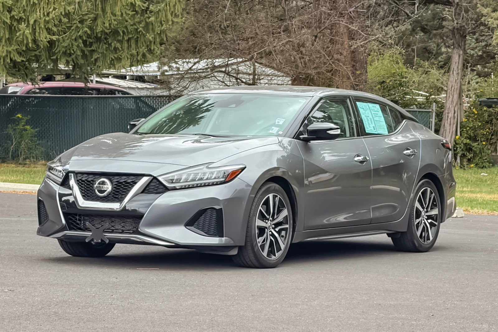 Used 2022 Nissan Maxima SV w/ Floor Mat Group FWD image 9