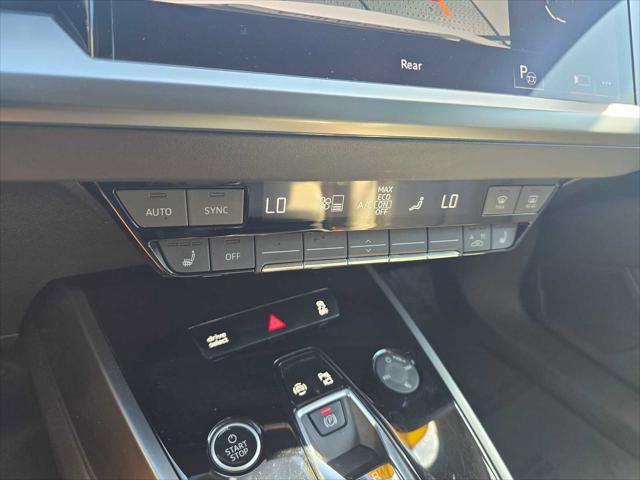 Used 2023 Audi Q4 e-tron Premium Plus w/ Premium Plus image 31