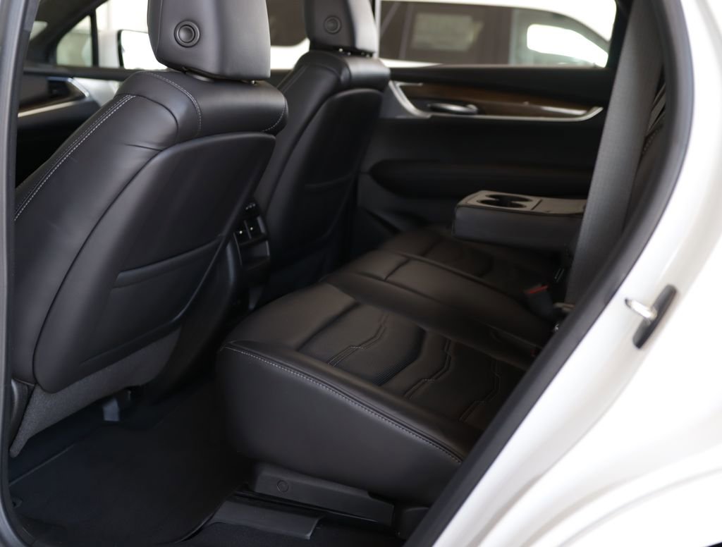 Used 2023 Cadillac XT5 Sportv w/ Platinum Package image 29