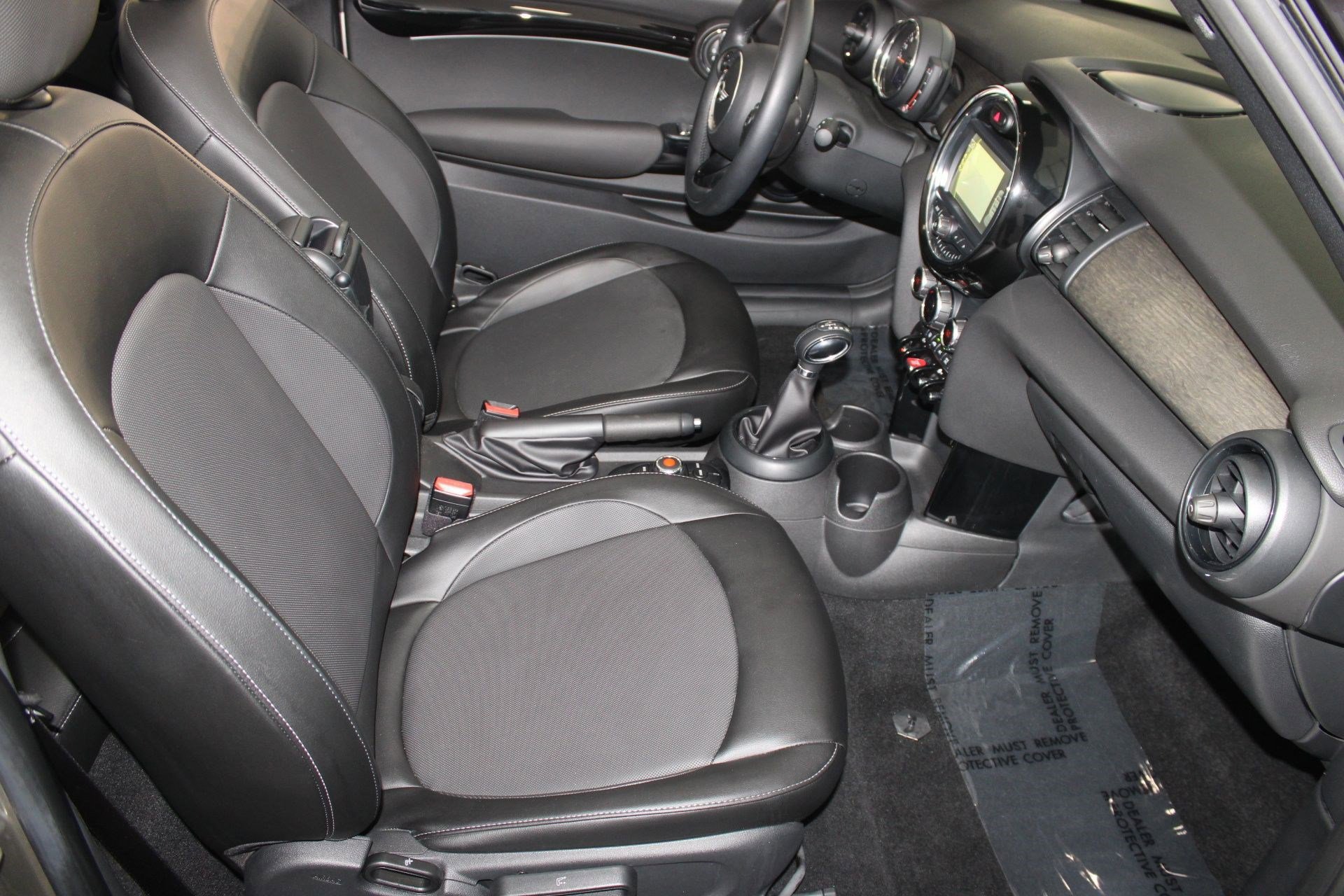 Used 2018 MINI Cooper Convertible image 31