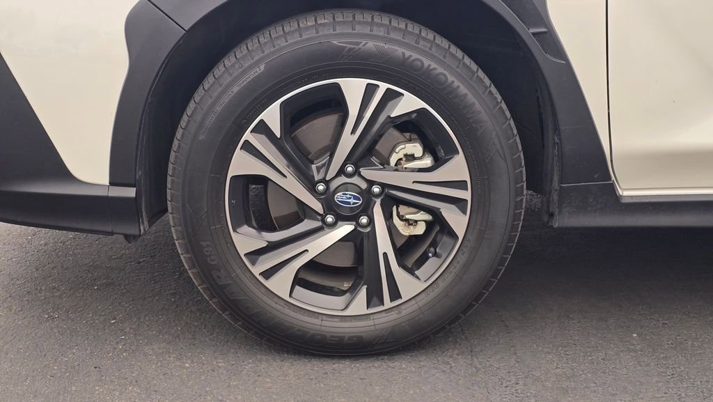Used 2024 Subaru Crosstrek 2.0i Premium image 8