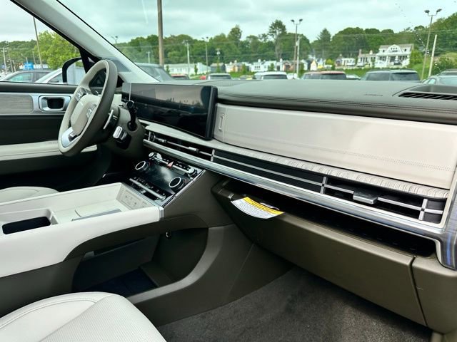 New 2025 Hyundai Santa Fe Calligraphy image 29