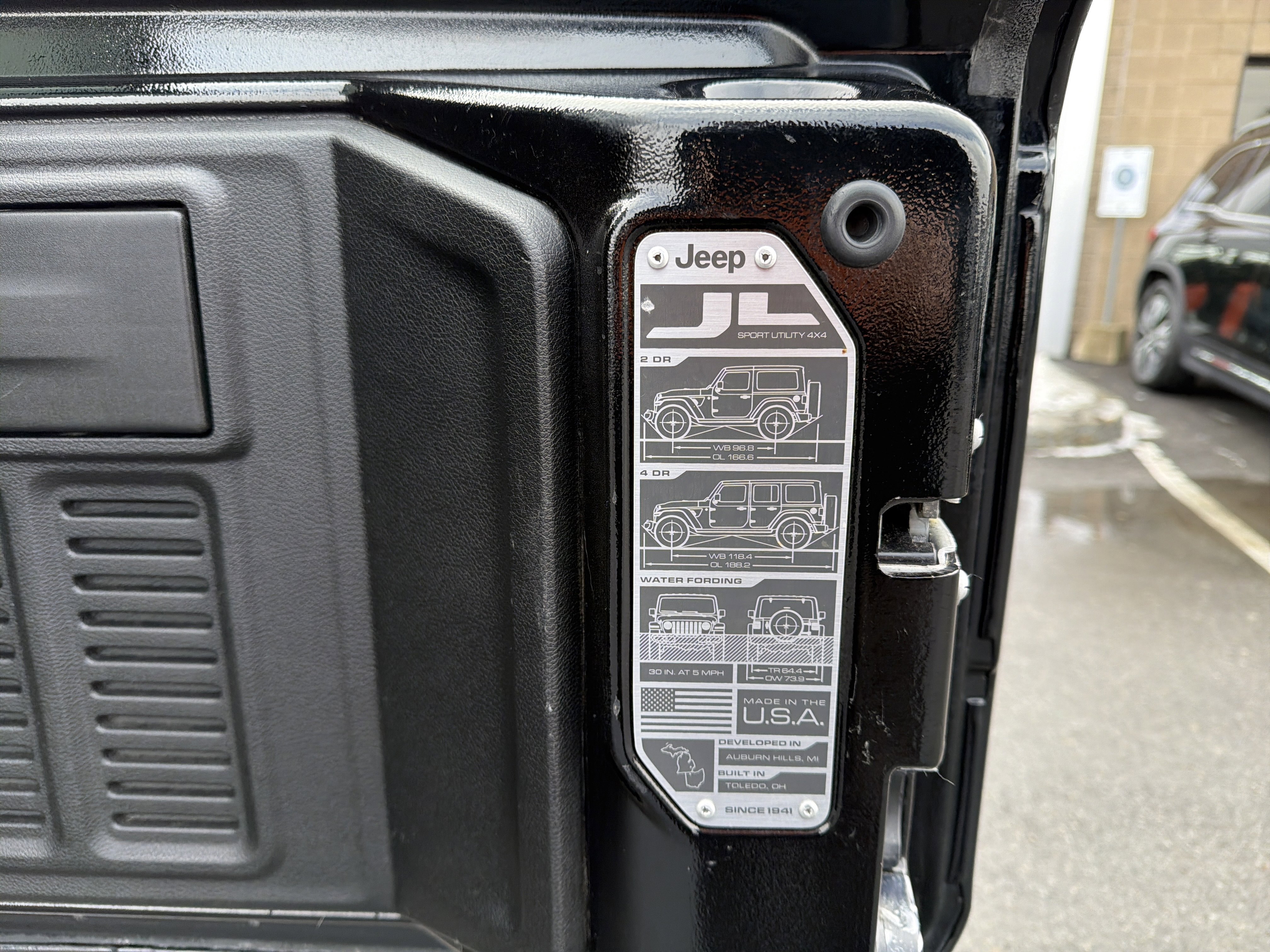 Used 2021 Jeep Wrangler Sport image 23