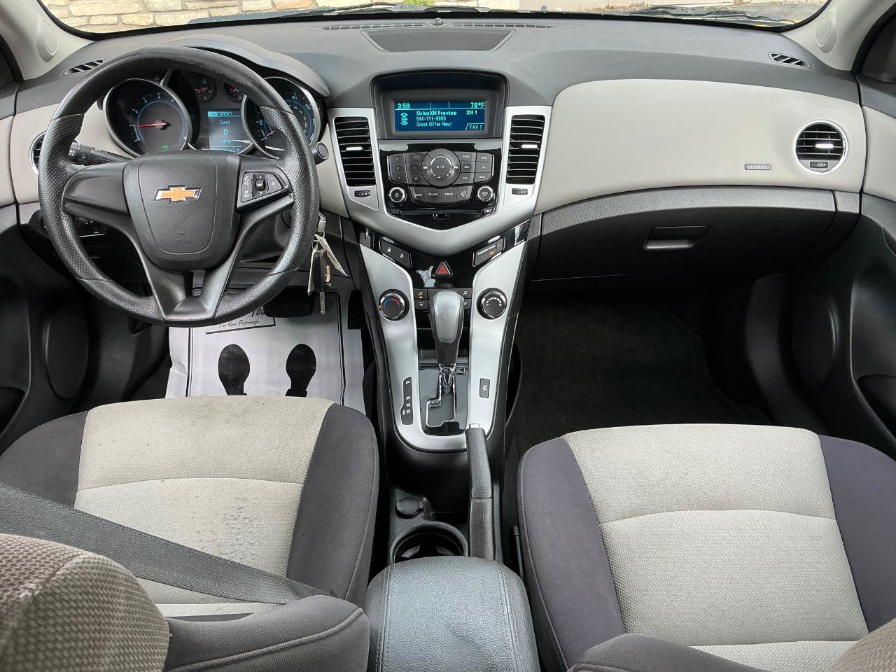 Used 2014 Chevrolet Cruze LT FWD image 16