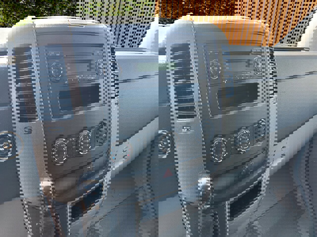 Used 2011 Freightliner Sprinter 2500 image 8