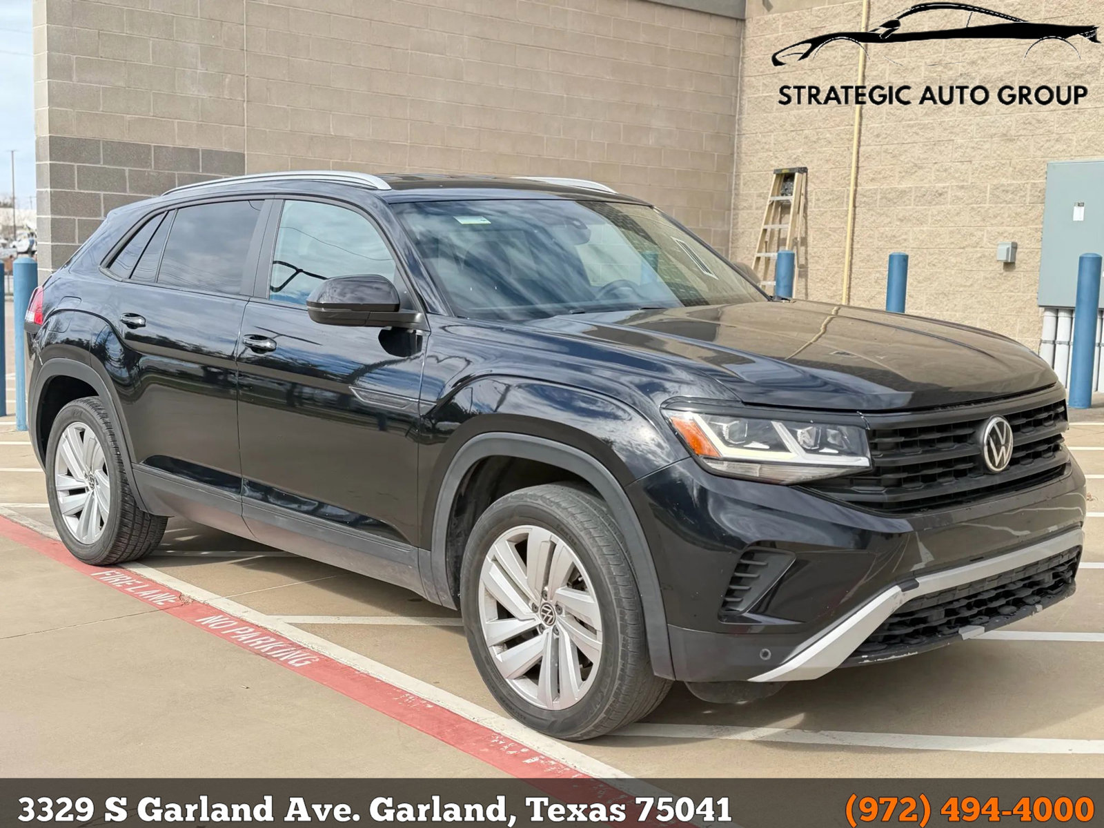 Used 2020 Volkswagen Atlas Cross Sport SE image 3