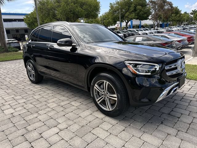 Used 2022 Mercedes-Benz GLC 300 w/ Premium Package Lite image 16