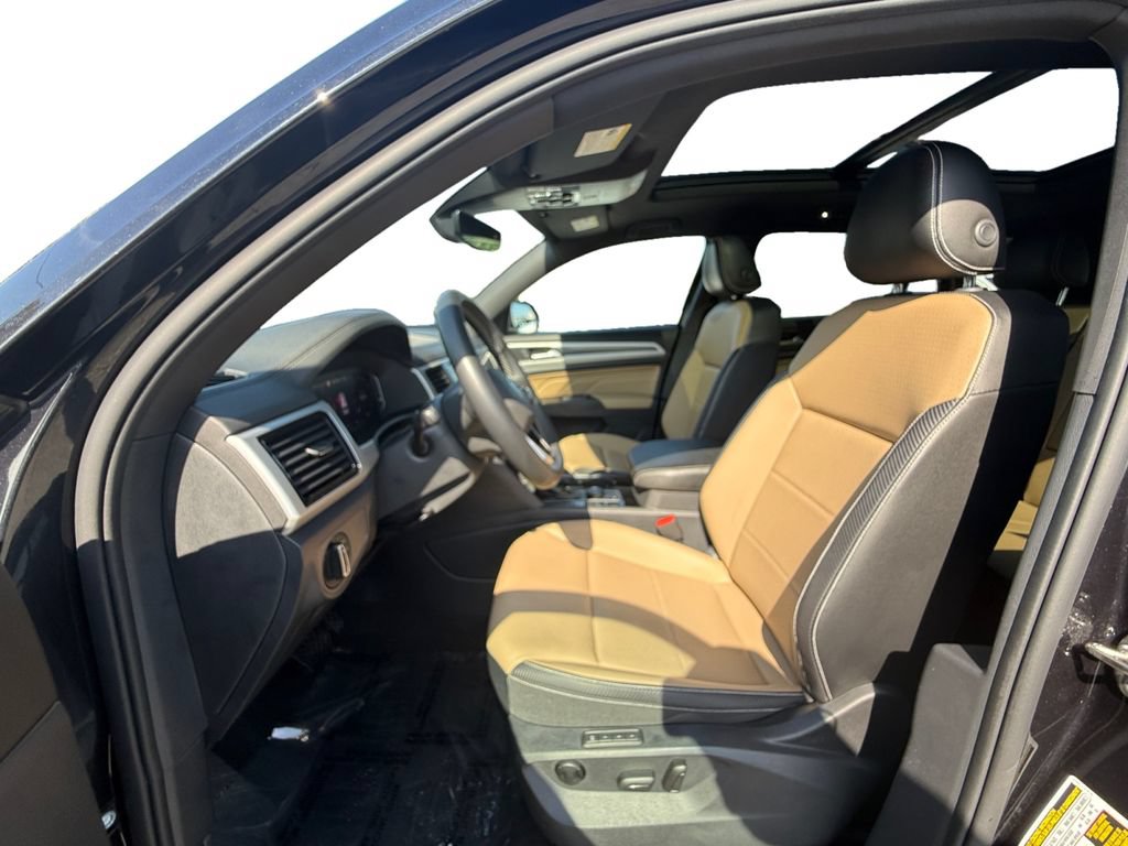 Used 2021 Volkswagen Atlas Cross Sport SEL AWD/4WD image 9