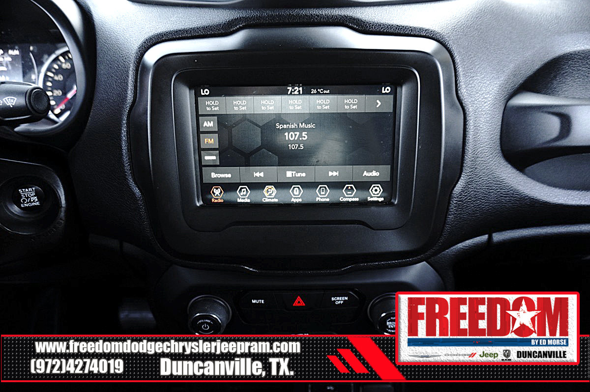 Used 2020 Jeep Renegade Latitude FWD image 21