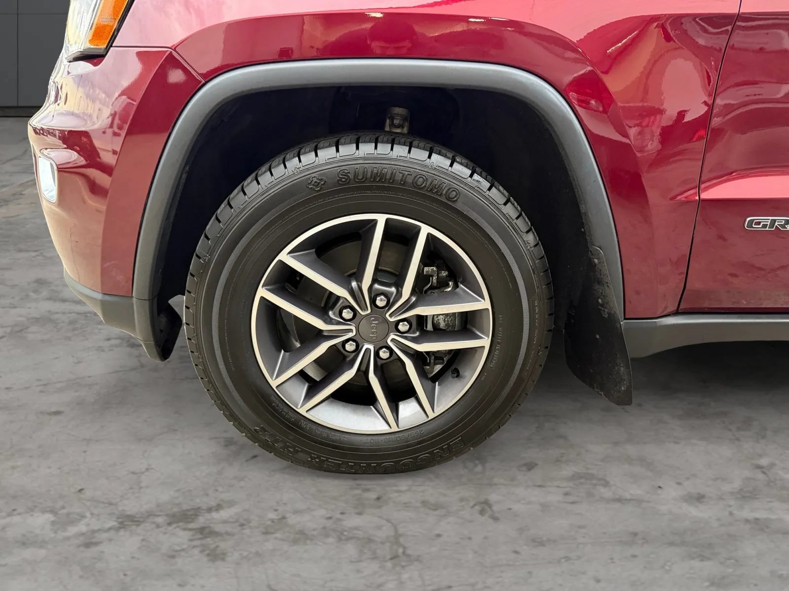Used 2021 Jeep Grand Cherokee Limited AWD/4WD image 43
