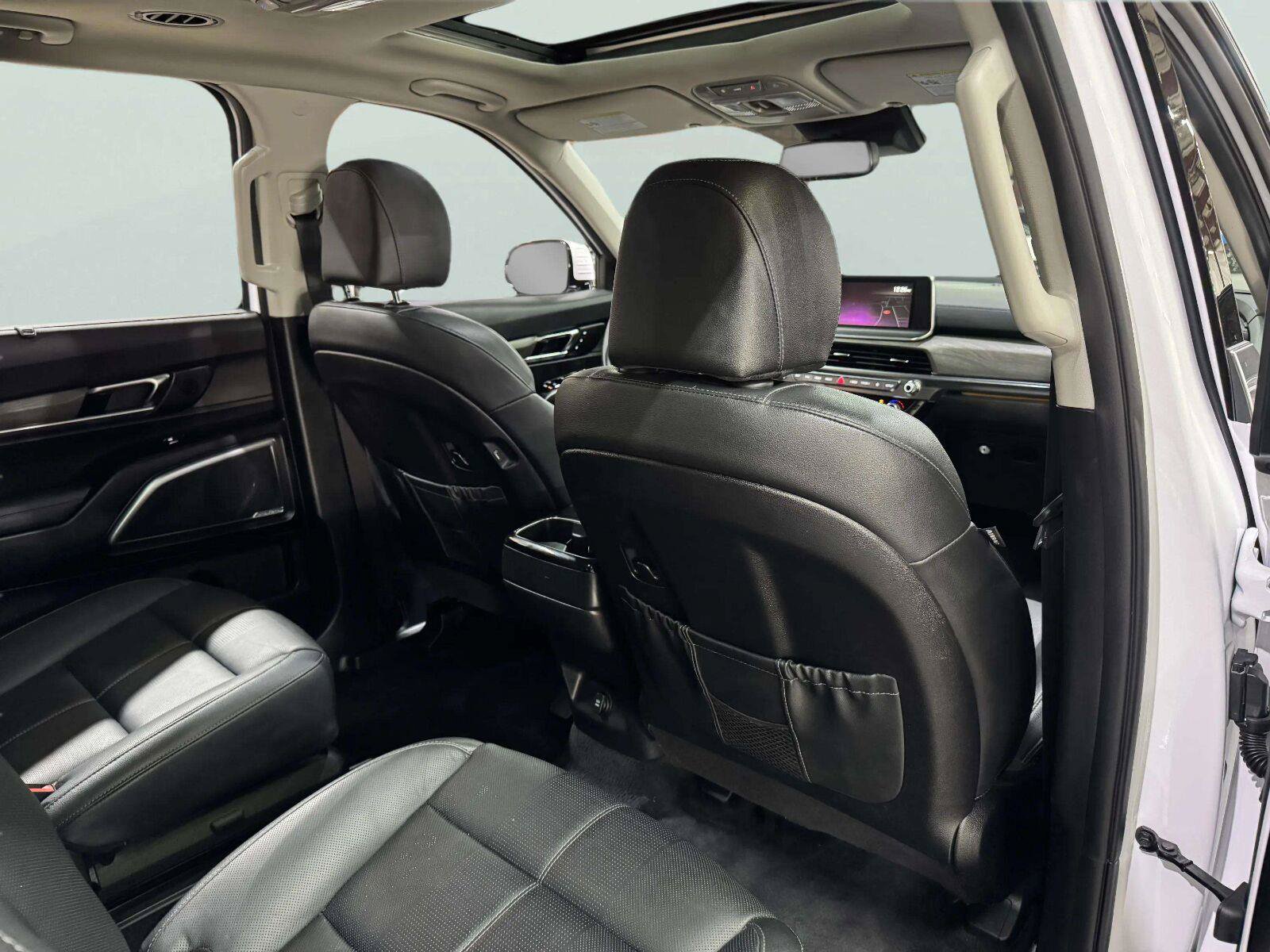 Used 2021 Kia Telluride SX w/ Towing Package FWD image 39