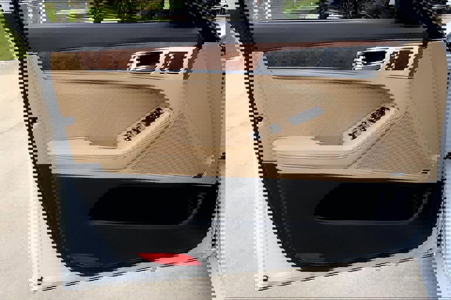 Used 2016 Hyundai Genesis 3.8 w/ Option Group 04 RWD image 25