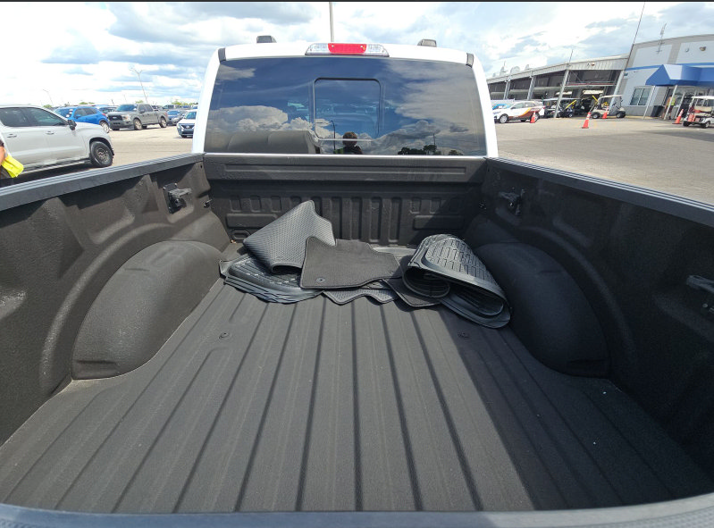 Used 2022 Ford F150 XLT w/ Equipment Group 302A High RWD image 8