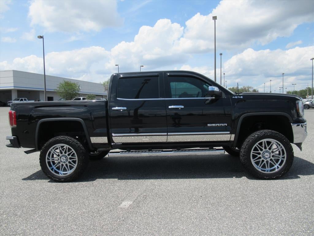 Used 2018 GMC Sierra 1500 SLT AWD/4WD image 2