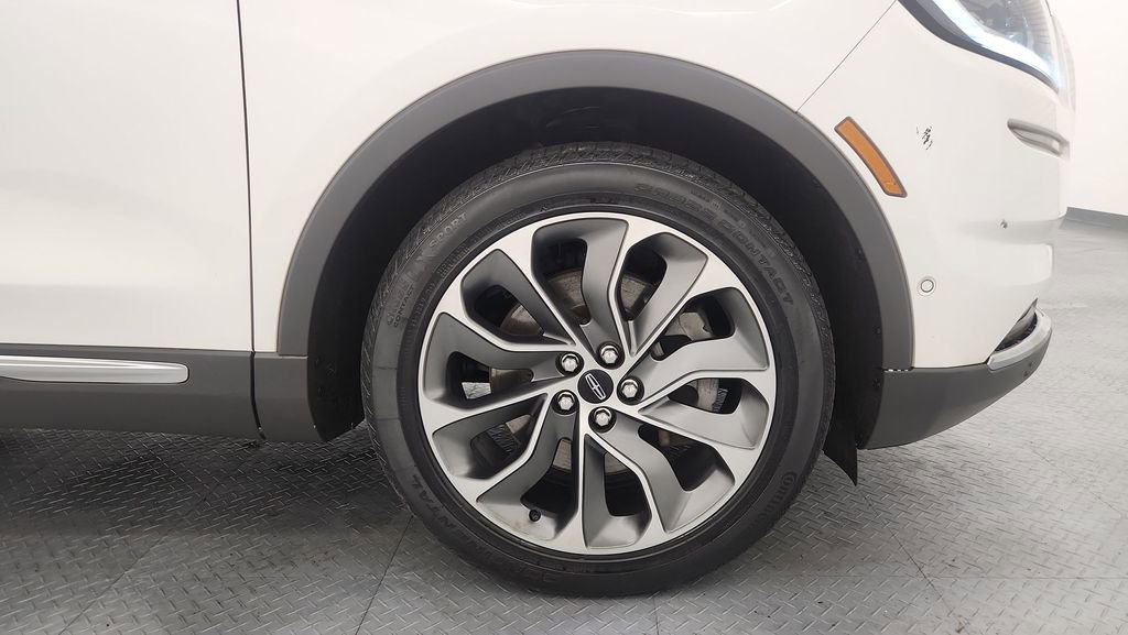 Used 2022 Lincoln Nautilus Reserve image 27