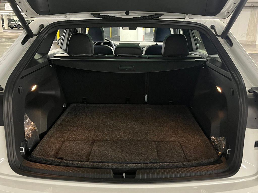 Used 2023 Volkswagen Atlas Cross Sport SE w/ Panoramic Sunroof Package AWD/4WD image 39