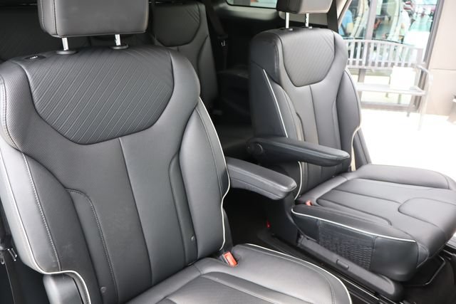 Used 2024 Hyundai Palisade SEL FWD image 16
