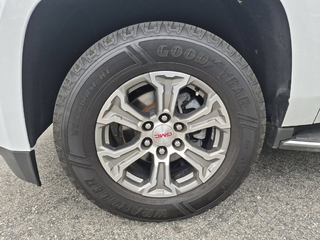 Used 2018 GMC Yukon SLE w/ HD Trailering Package AWD/4WD image 34