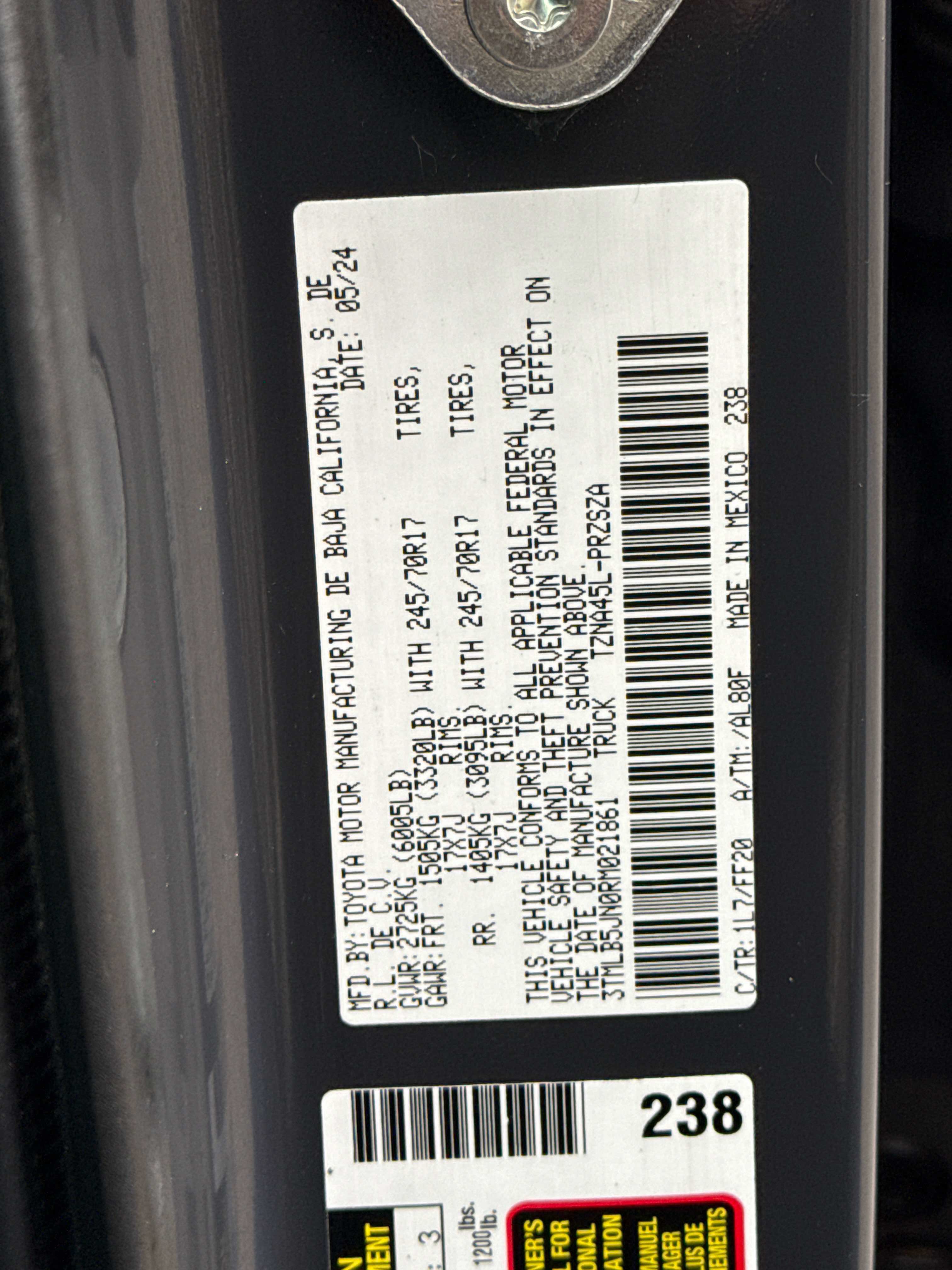 Used 2024 Toyota Tacoma SR5 AWD/4WD image 30