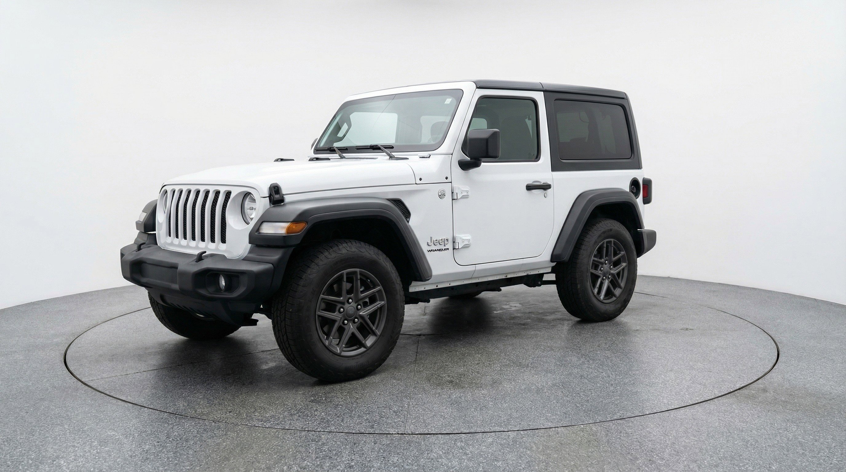 Used 2025 Jeep Wrangler Sport S image 3
