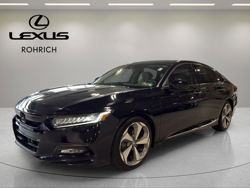 Used 2018 Honda Accord Touring image 1