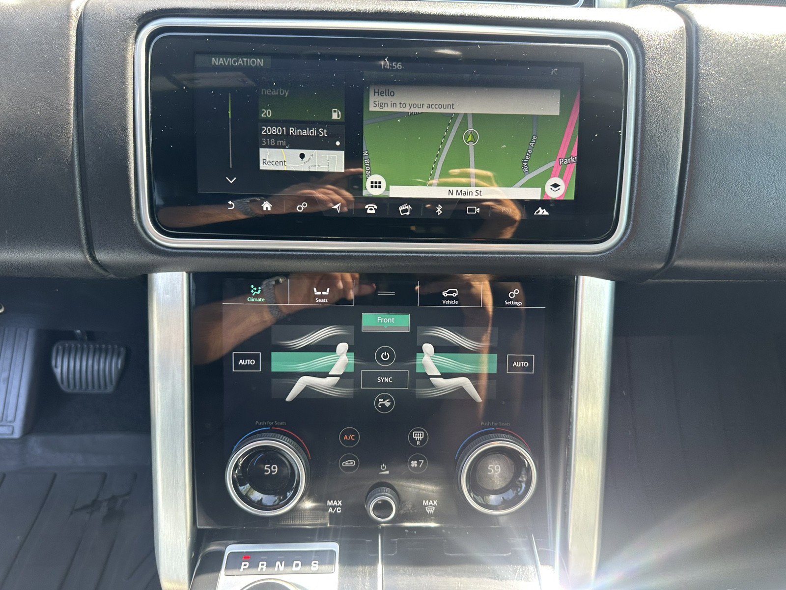 Used 2018 Land Rover Range Rover HSE image 25