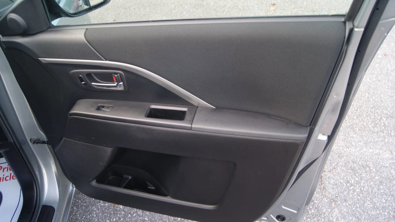 Used 2012 MAZDA MAZDA5 Sport image 25