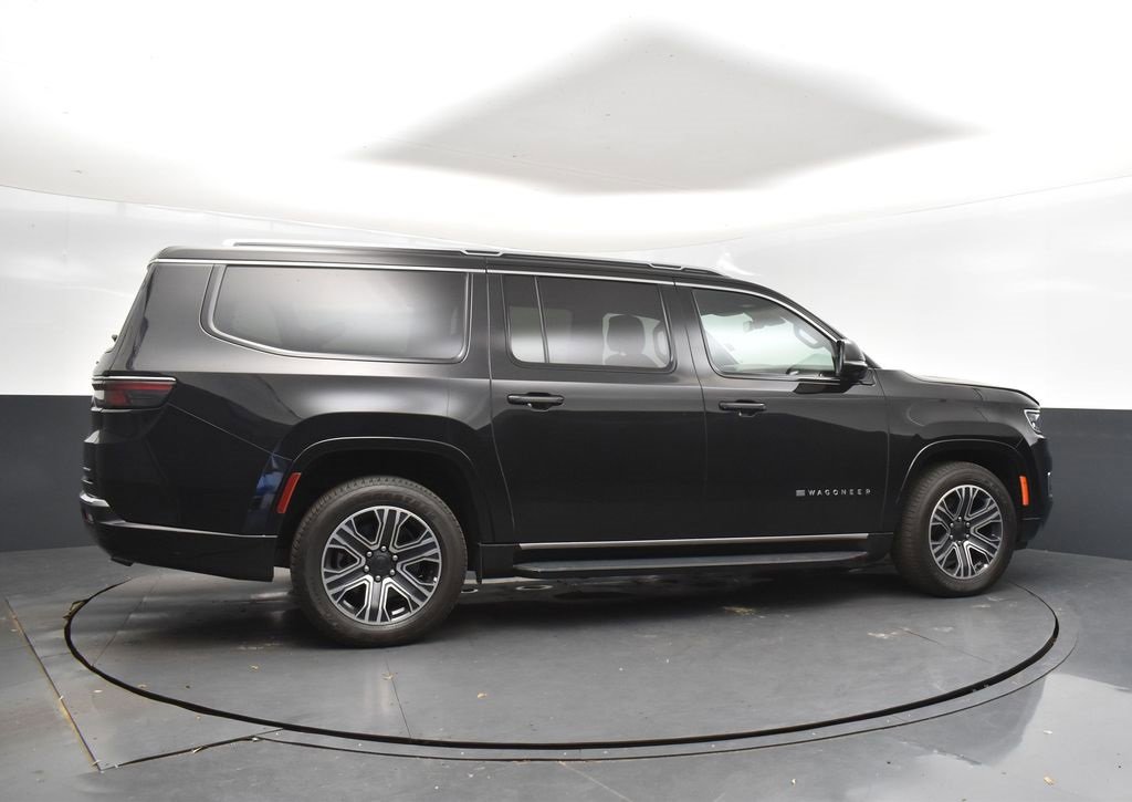 Used 2024 Jeep Wagoneer L Series II w/ Flexible Seating Group image 8