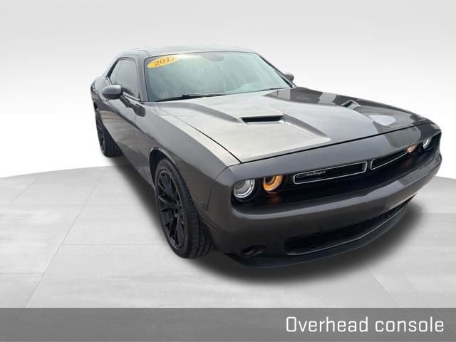 Used 2017 Dodge Challenger SXT image 20