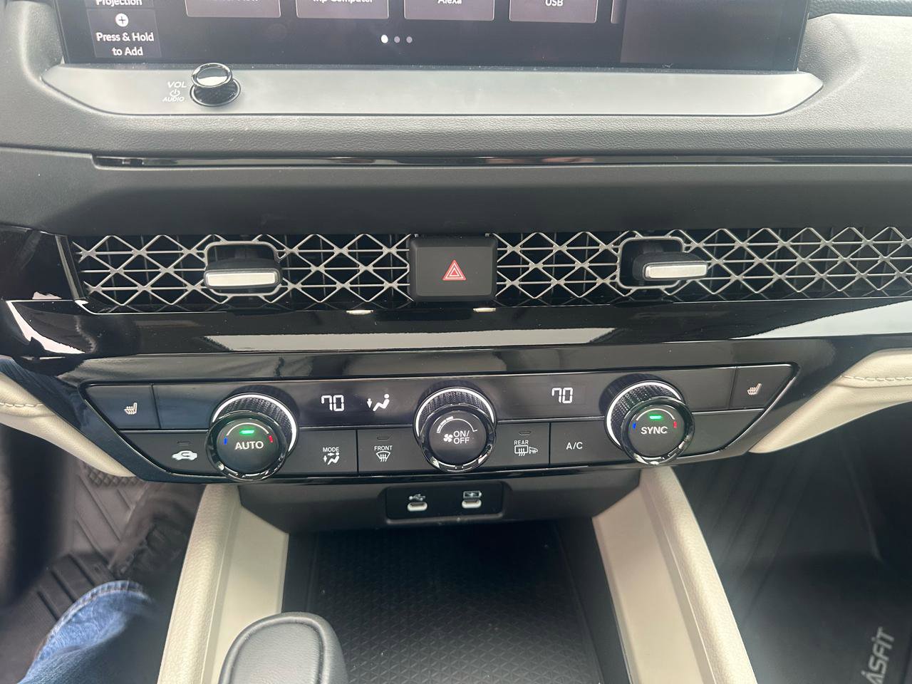 Used 2024 Honda Accord EX-L image 16