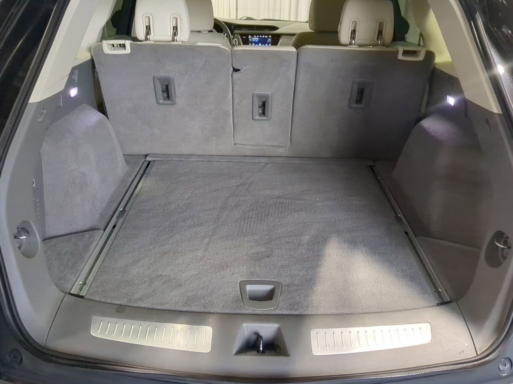 Used 2018 Cadillac XT5 Luxury w/ LPO, Wheel Lock Package image 46