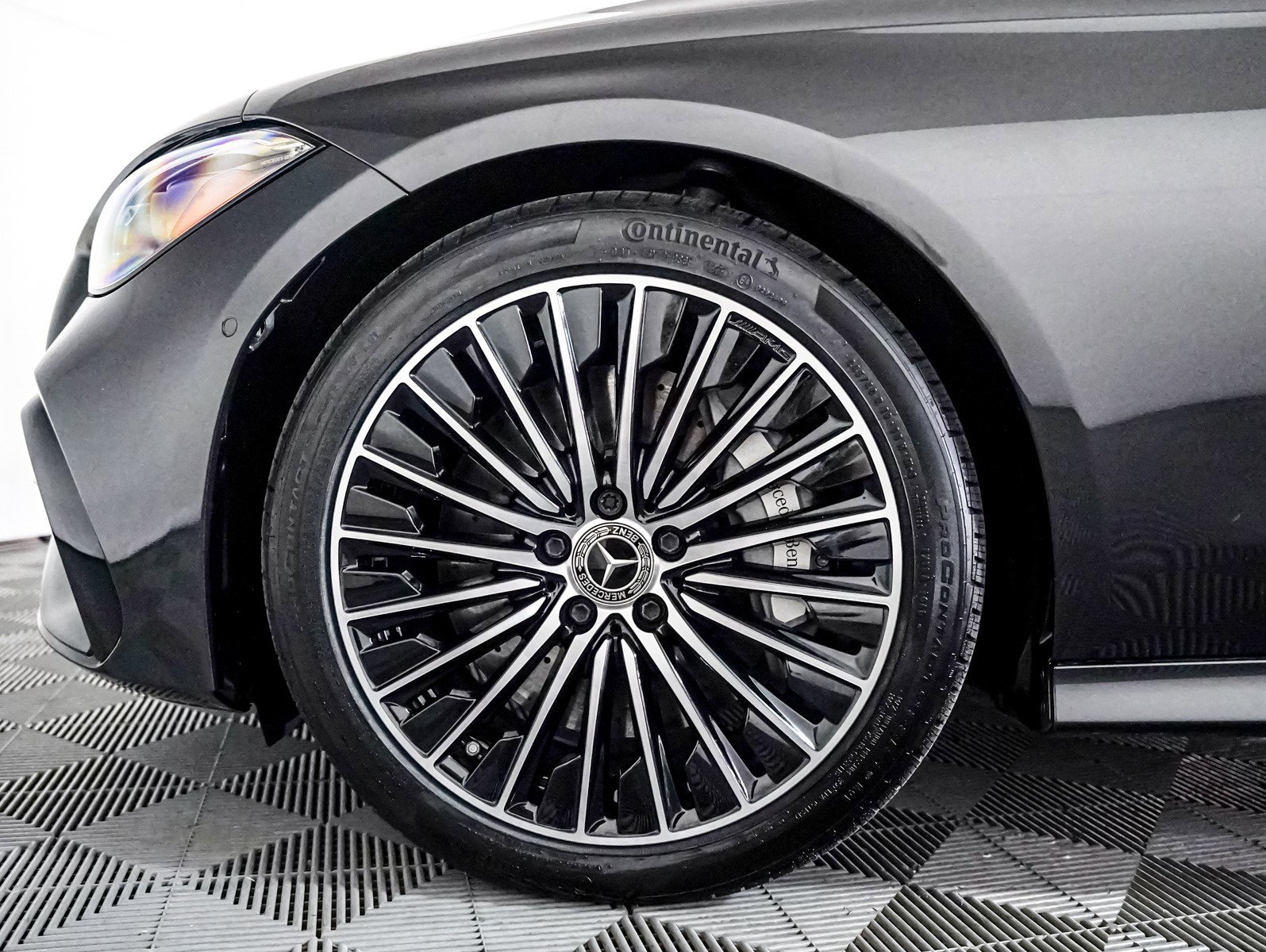 Certified 2025 Mercedes-Benz CLE 450 4MATIC Coupe image 6