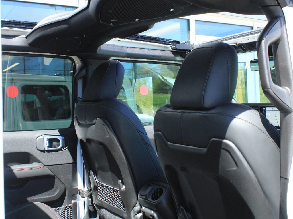 New 2026 Jeep Wrangler Unlimited Rubicon AWD/4WD image 28