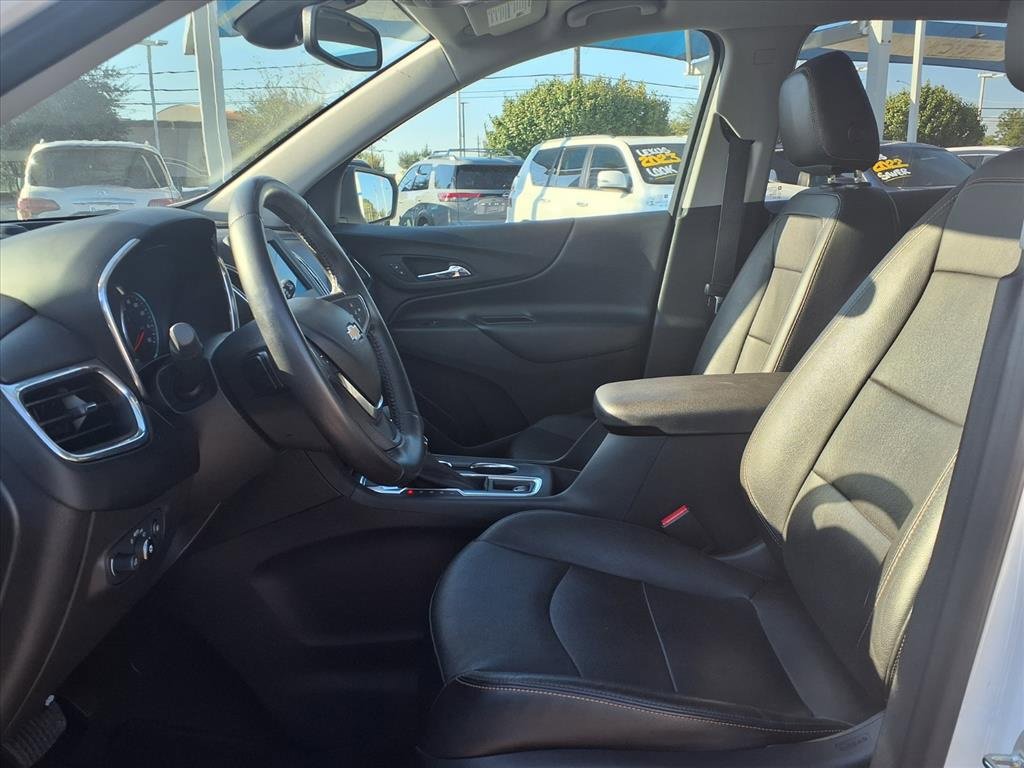 Used 2020 Chevrolet Equinox LT w/ Sport Edition image 16