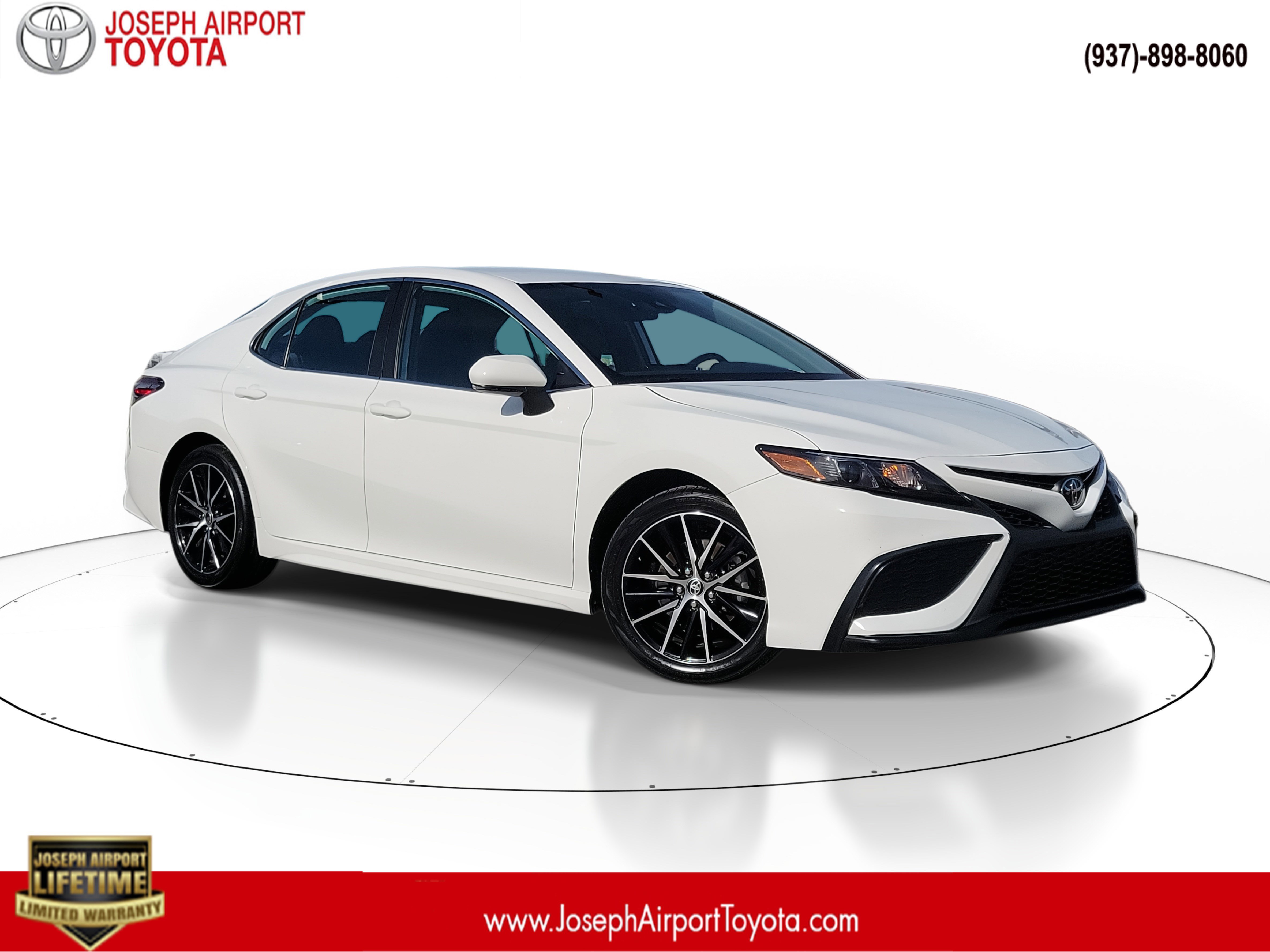 Used 2024 Toyota Camry SE