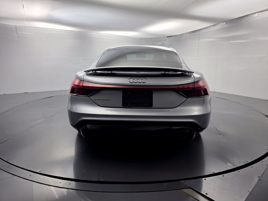 Used 2022 Audi e-tron GT Prestige AWD/4WD image 5