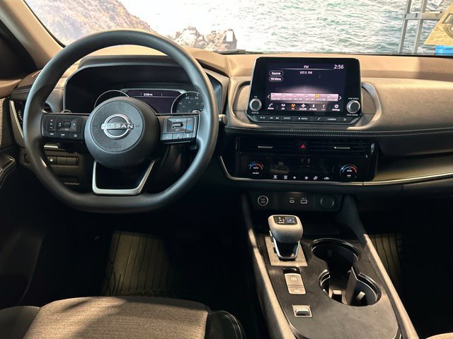 Used 2022 Nissan Rogue SV FWD image 50