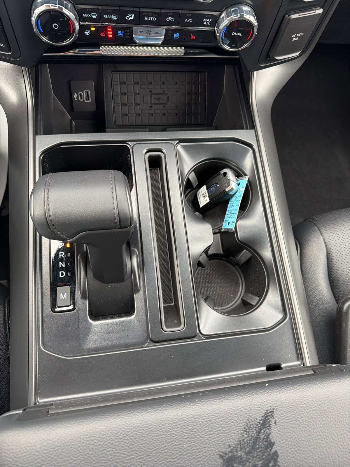 New 2025 Ford F150 Lariat w/ Equipment Group 501A Mid image 18