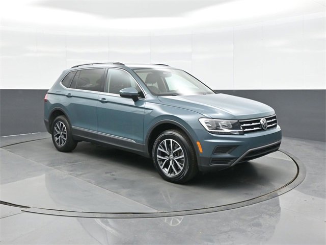 Used 2020 Volkswagen Tiguan SE w/ Panoramic Sunroof Package image 1