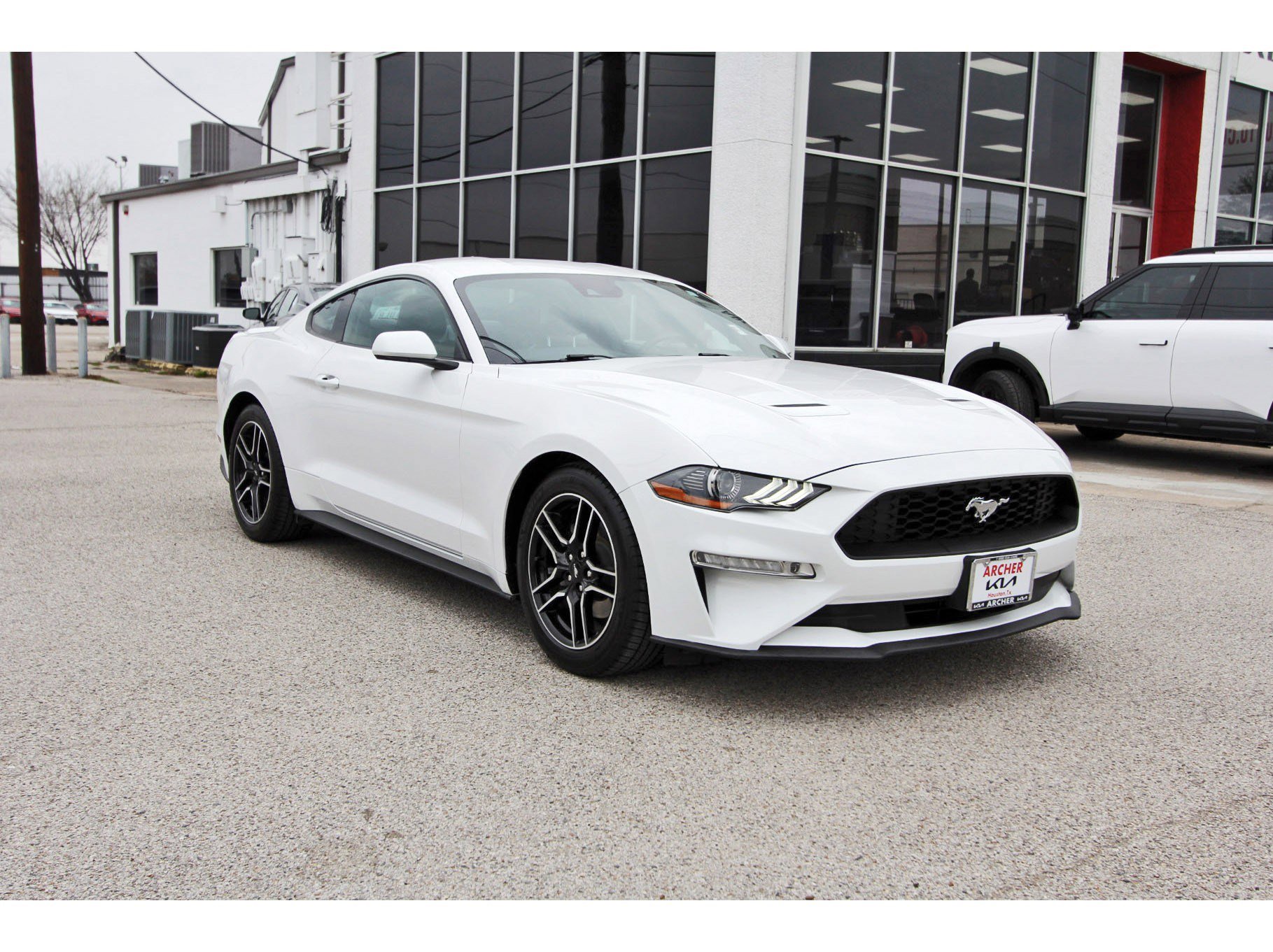 Used 2021 Ford Mustang Premium image 9